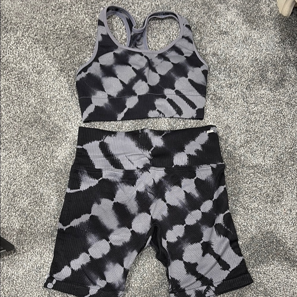 Athletic set